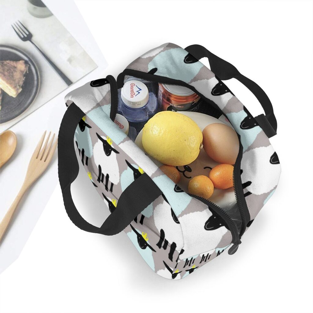 Sac isotherme repas motif petits moutons, nylon et aluminium